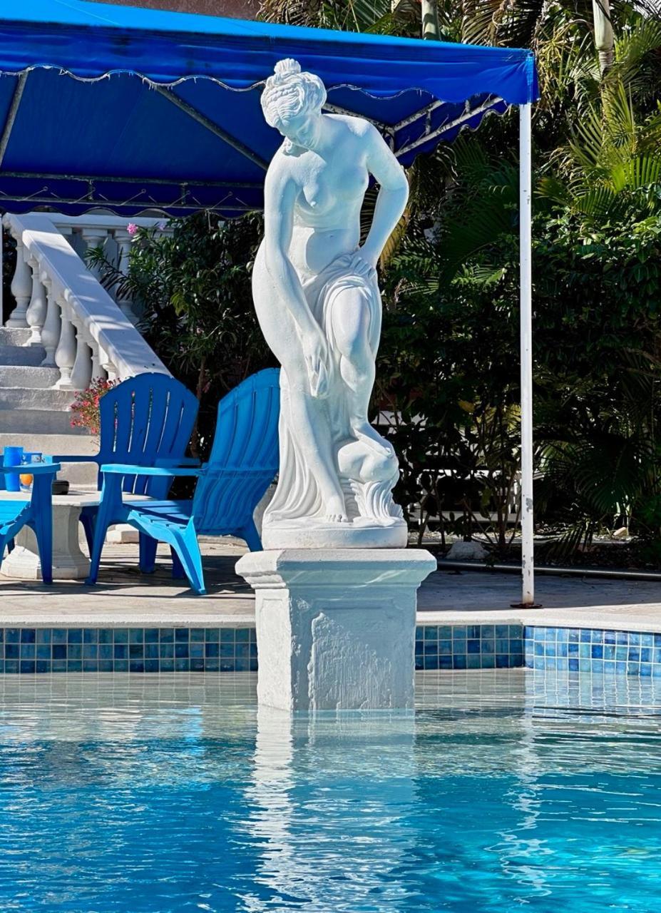 Sun Caraibes Villa Orient Bay Exterior photo